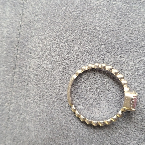 Ring - Picture 2 of 5